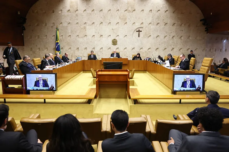 Sessão plenária extraordinária do STF