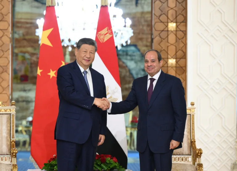 Presidente chinês Xi Jinping com o presidente egípcio Abdel Fattah El-Sisi no Cairo, Egito, em 2 de setembro de 2026.