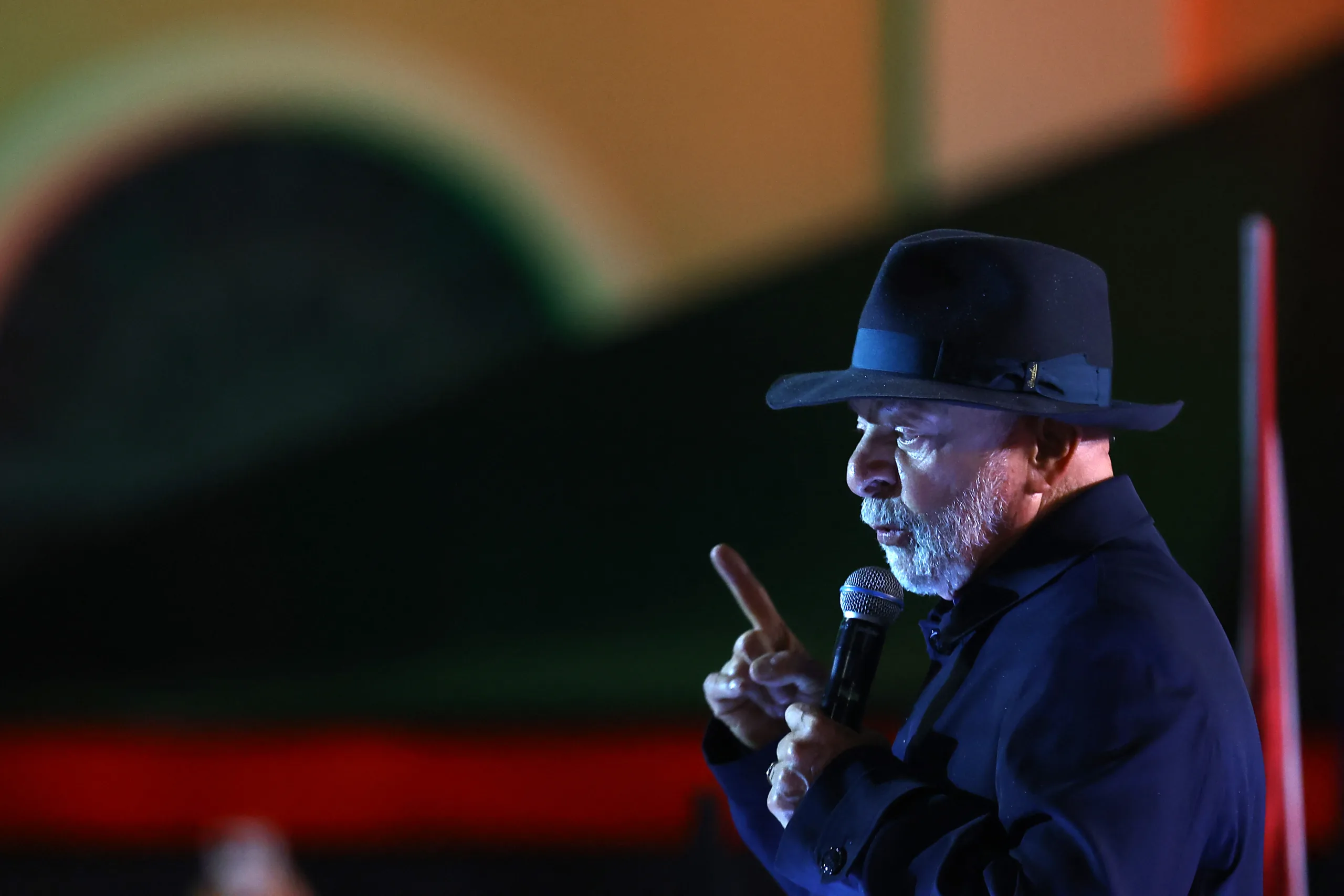 O presidente Luiz Inácio Lula da Silva, durante ato de campanha em Porto Alegre (RS).