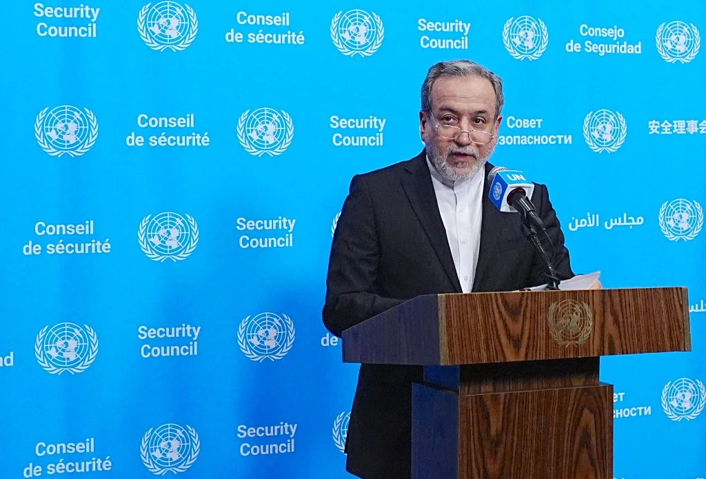 Ministro das Relações Exteriores, Seyed Abbas Araghchi, realiza coletiva de imprensa durante a Assembleia Geral das Nações Unidas ocorrida em Nova York nos dias 22 a 26 de setembro