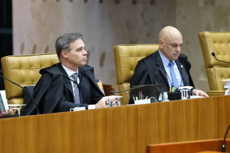 Moraes aponta 'escolha seletiva' de Mendonça e pede fim de todo o sigilo do caso Master 