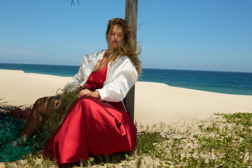 Cantora afirma que a maturidade permitiu uma “volta às raízes” após anos construindo uma identidade artística própria