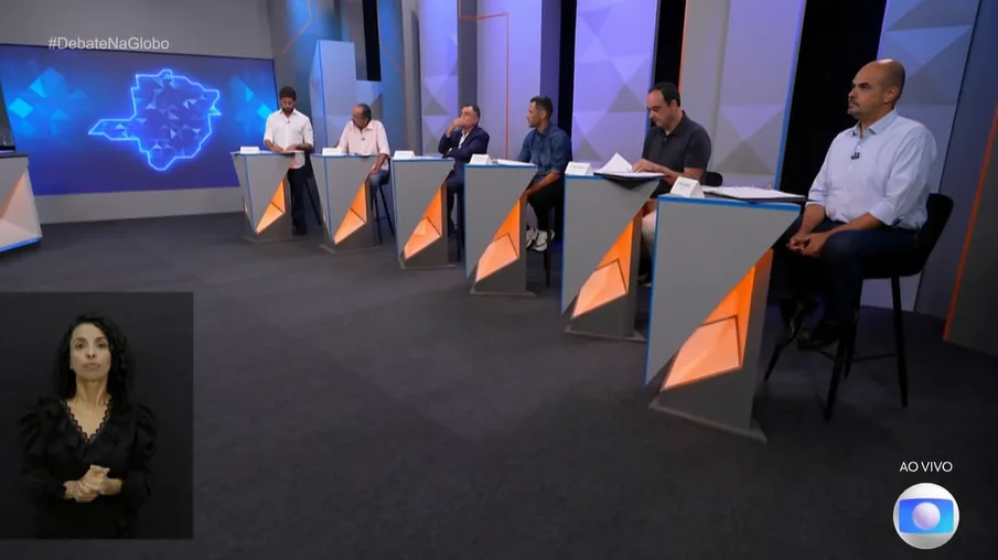 Seis candidatos participaram do debate, nesta terça-feira (29)