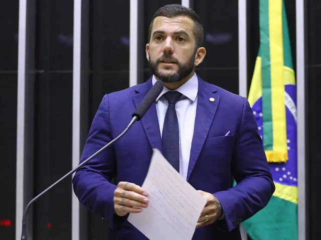 Carlos Jordy foi um dos deputados que votou contra a taxação de bets e bilionários em 2025