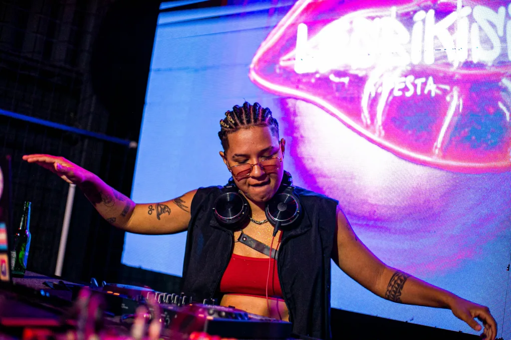 DJ Ipê Ferraz está entre as atrações da segunda edição do Eixão da Diversidade, neste domingo (6)