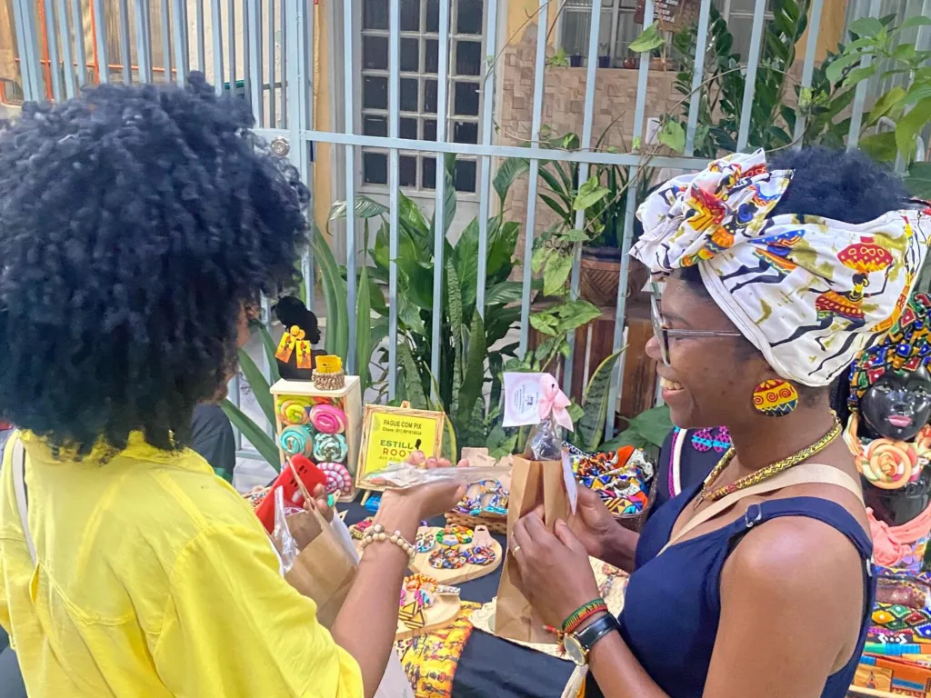EcoFeira ocupa o Beco da Cultura, em Taguatinga Sul, com arte, música, exposição e iniciativas da economia solidária