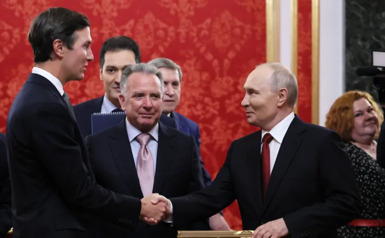 Os negociadores Steve Witkoff e Jared Kushner se reunir com os líderes Vladimir Putin, em Moscou, e Volodymyr Zelensky, no último fim de semana