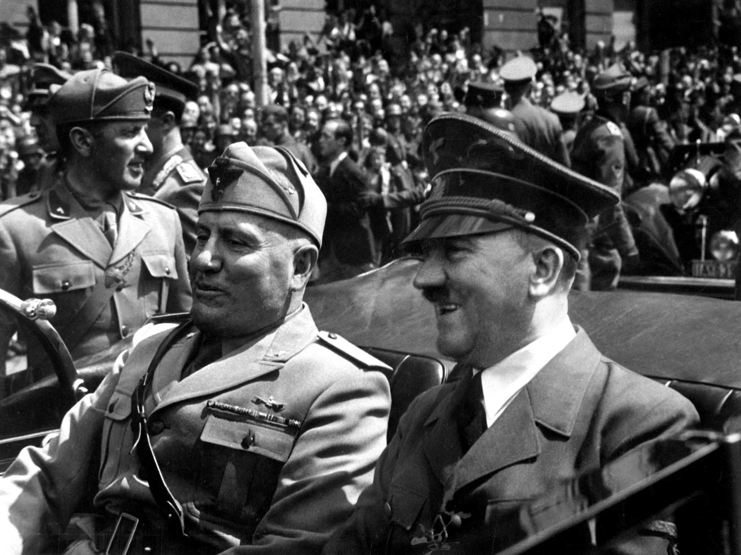 Fuhrer und Duce in Munchen. Hitler and Mussolini in Munich, Germany, ca. June 1940. Eva Braun Collection. (Foreign Records Seized)