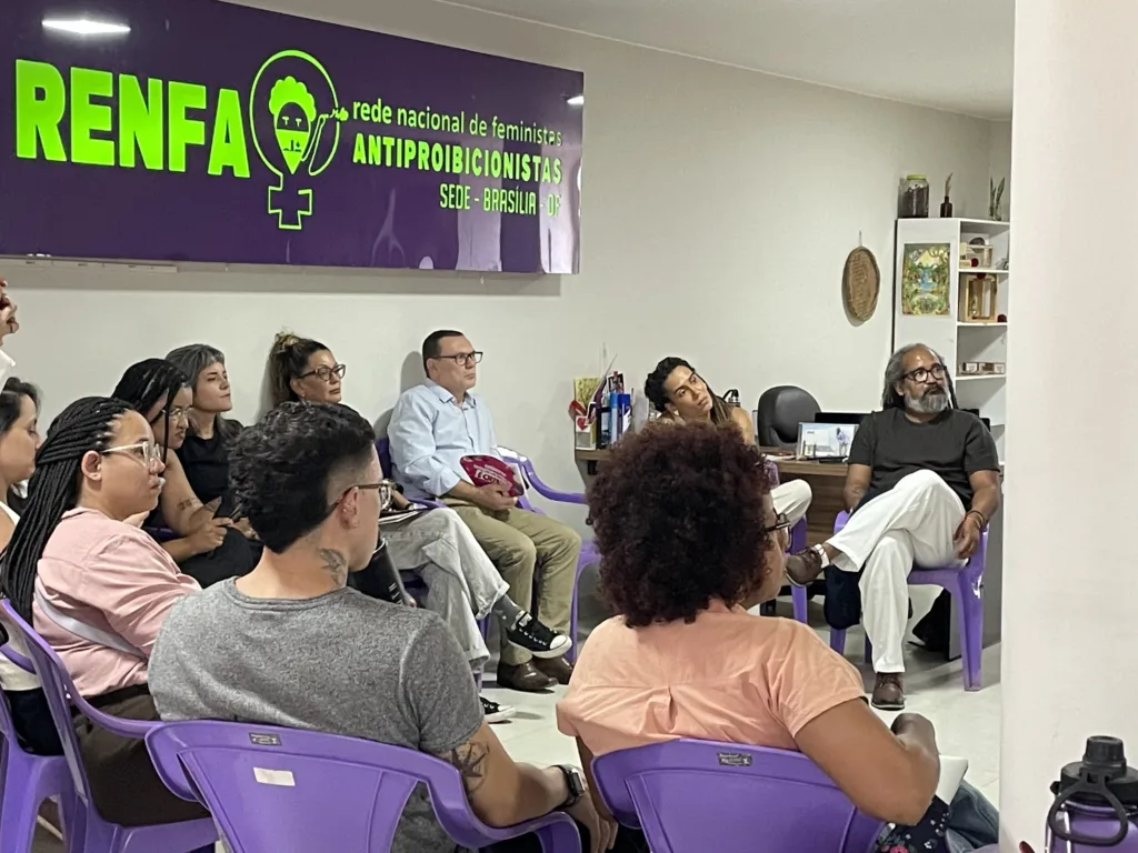 Representantes de movimentos e organizações participaram de debate sobre os desafios e a ampliação das práticas de redução de danos