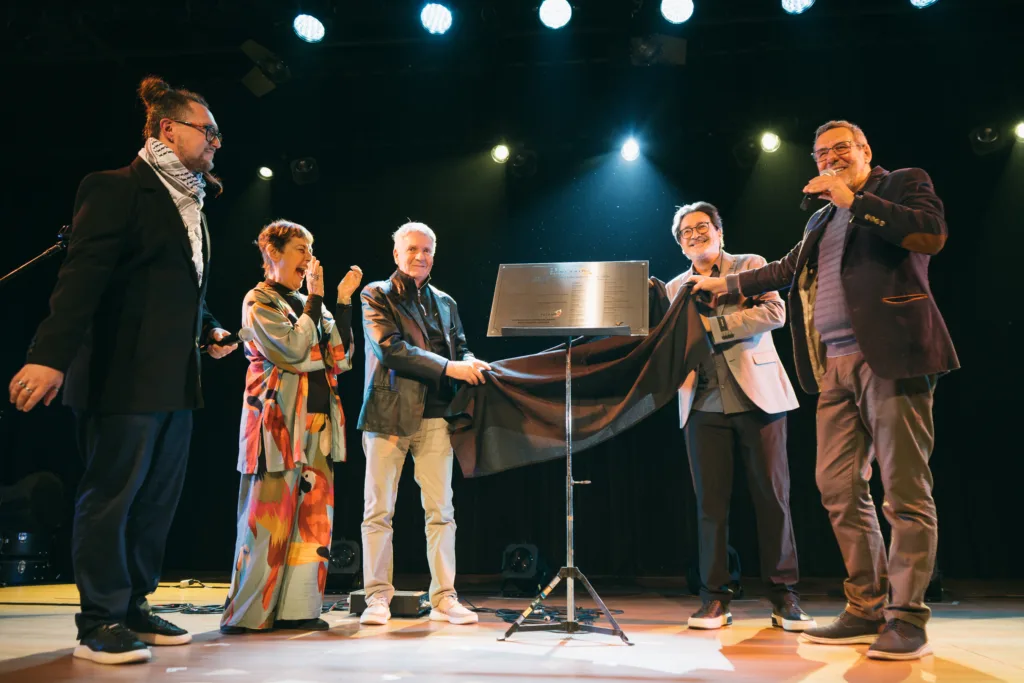 O descerramento da placa marcou a inauguração do Teatro Bancários RS, em Porto Alegre