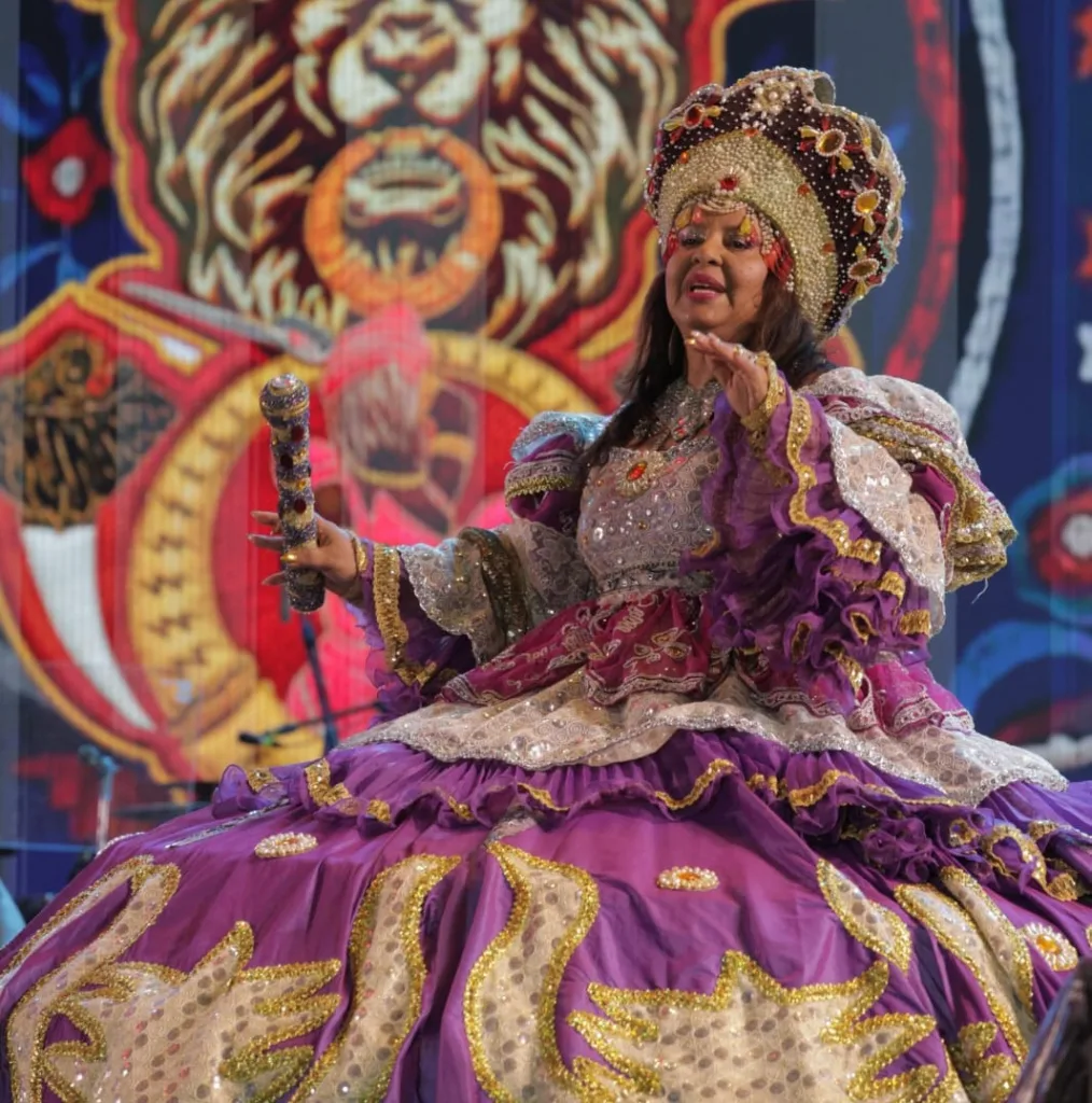 Mameto Nadja Baléginam conduz oficina dedicada aos elementos do cortejo do Maracatu-Nação nesta sexta (4)
