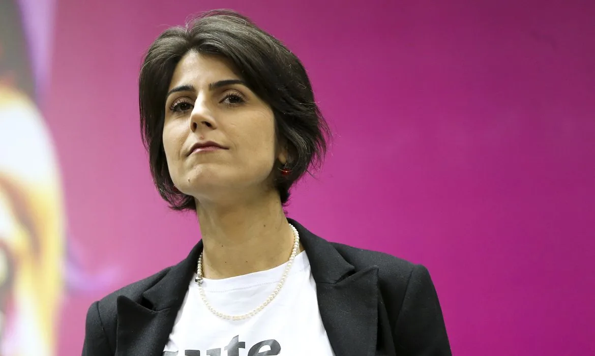 Manuela d’Ávila aparece à frente em disputa pelo Senado no RS, aponta Paraná Pesquisas