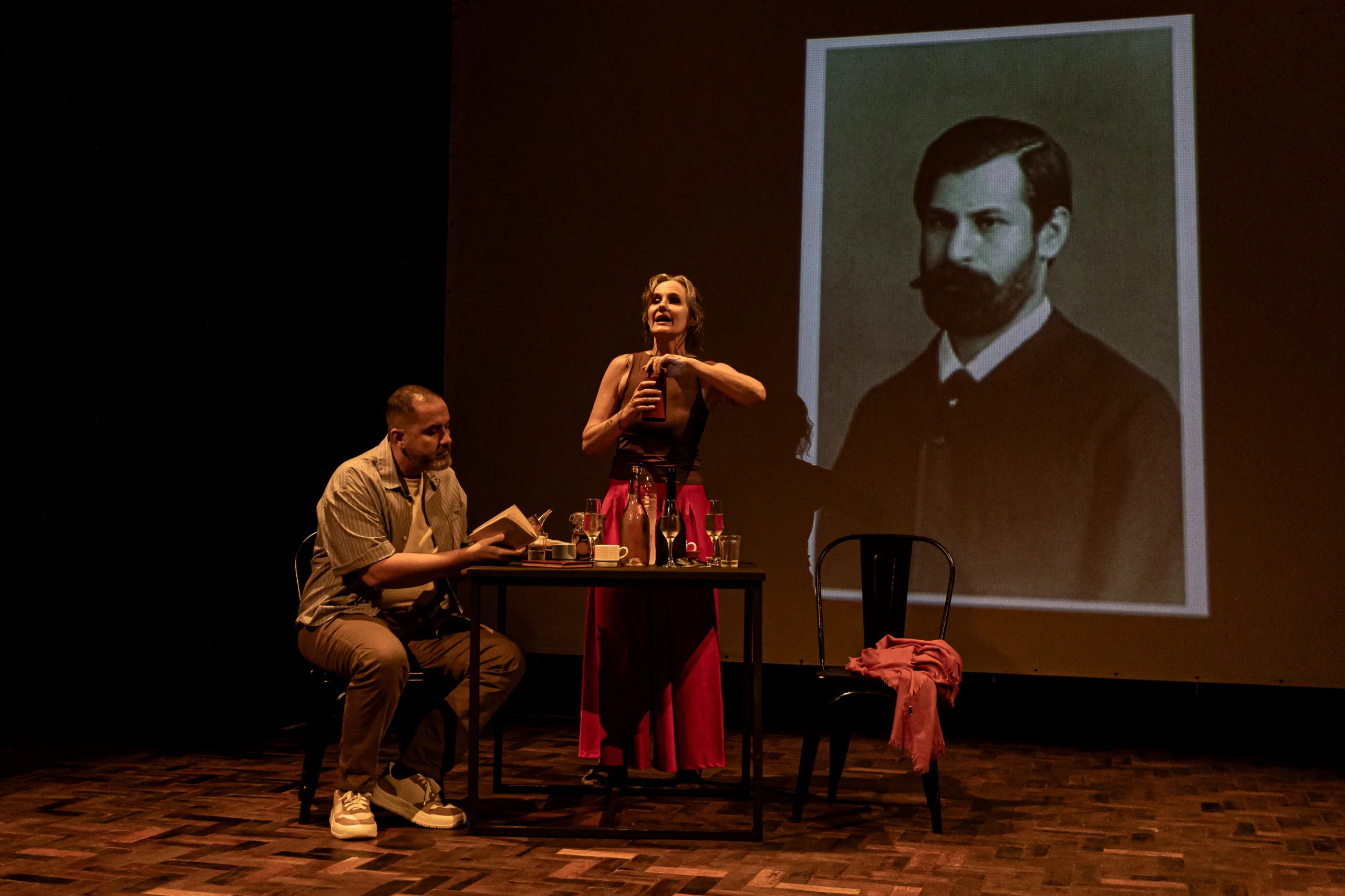 Espetáculo será apresentado no Teatro Capiba, no Recife, e no Teatro Lycio Neves, em Caruaru