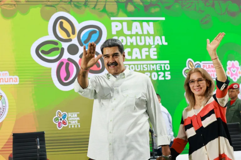 O presidente Nicolás Maduro e a primeira-dama Cilia Flores seguem sequestrados em Nova York.