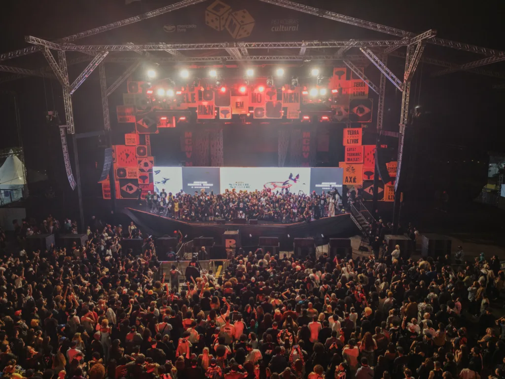Público do Festival Elemento em Movimento, em Ceilândia (DF), curtiu shows gratuitos 