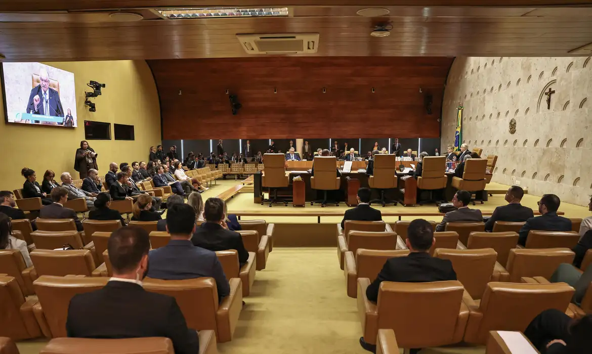 © Alejandro Zambrana/STF