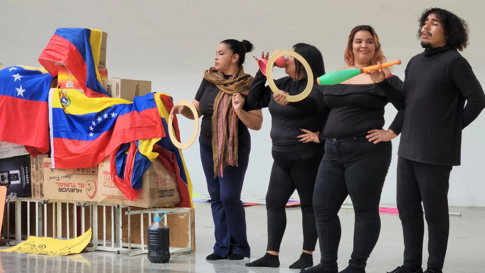 Os comuneiros apresentaram a obra “Bolívar Não Arou no Mar” na comuna Panal 2021, em Caracas.