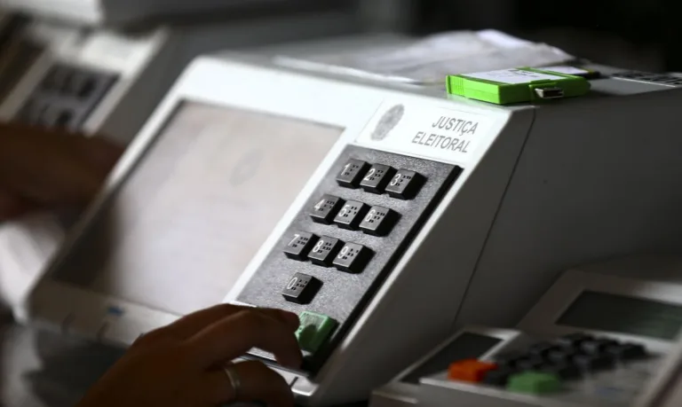 Eleições 2026: o que acontece com votos para candidaturas indeferidas