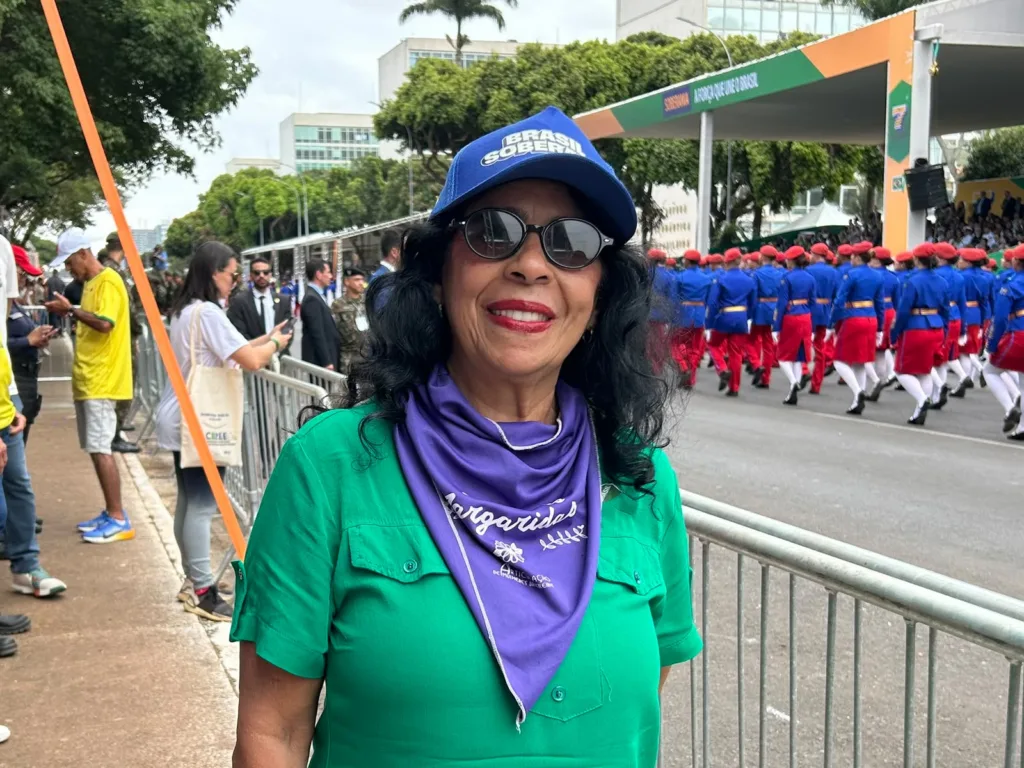 Elizabeth Ramos acompanhou a cerimônia na Esplanada dos Ministérios
