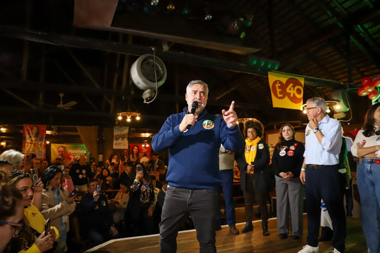 A declaração foi feita durante o jantar da Frente Ampla da Saúde com o ministro da Saúde, Alexandre Padilha, no CTG 35, em Porto Alegre
