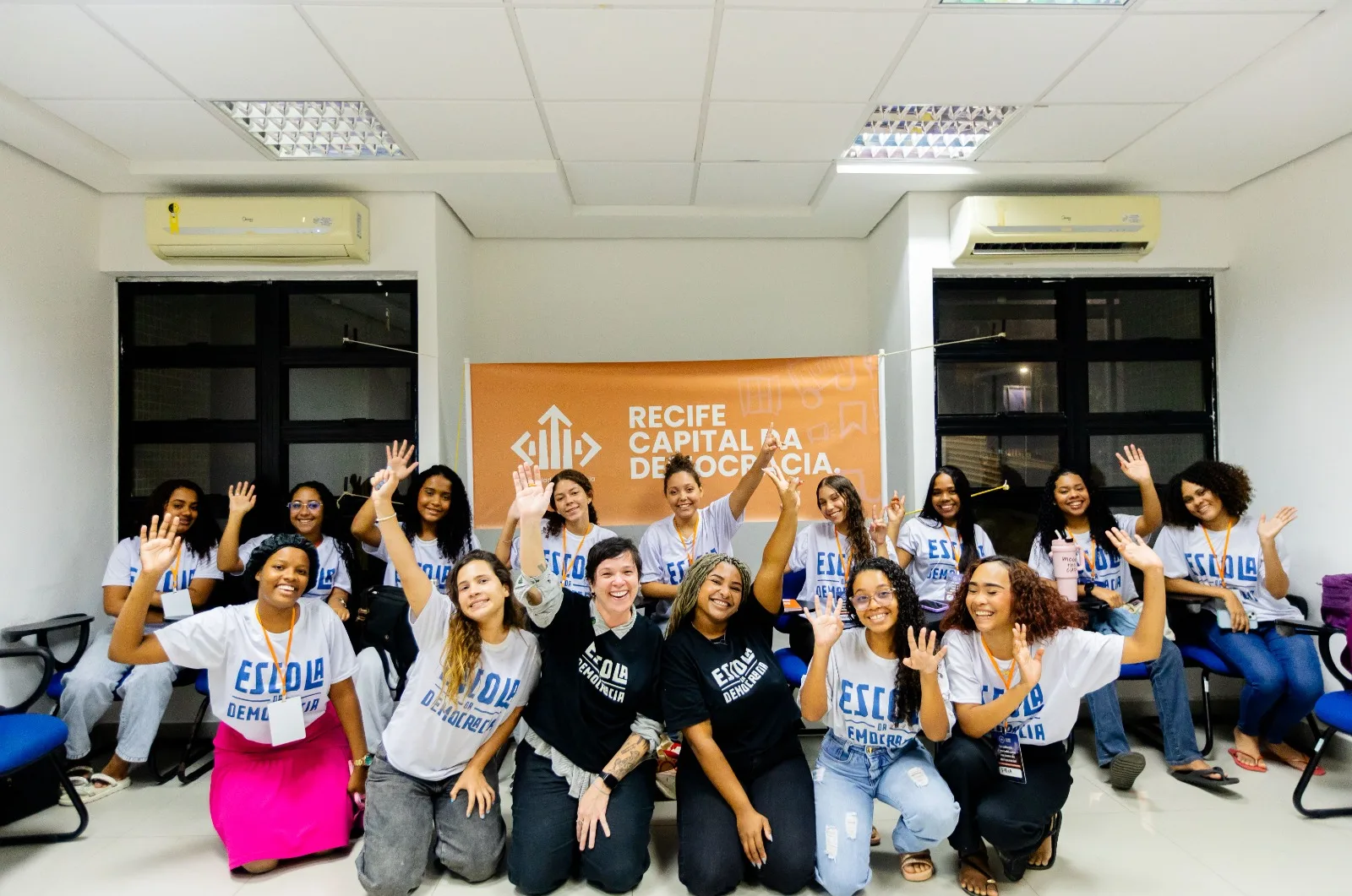 A Escola da Democracia quer ampliar o alcance dos debates e estimular o “voto consciente” e bem informado, especialmente entre jovens com idades entre 16 e 24 anos.
