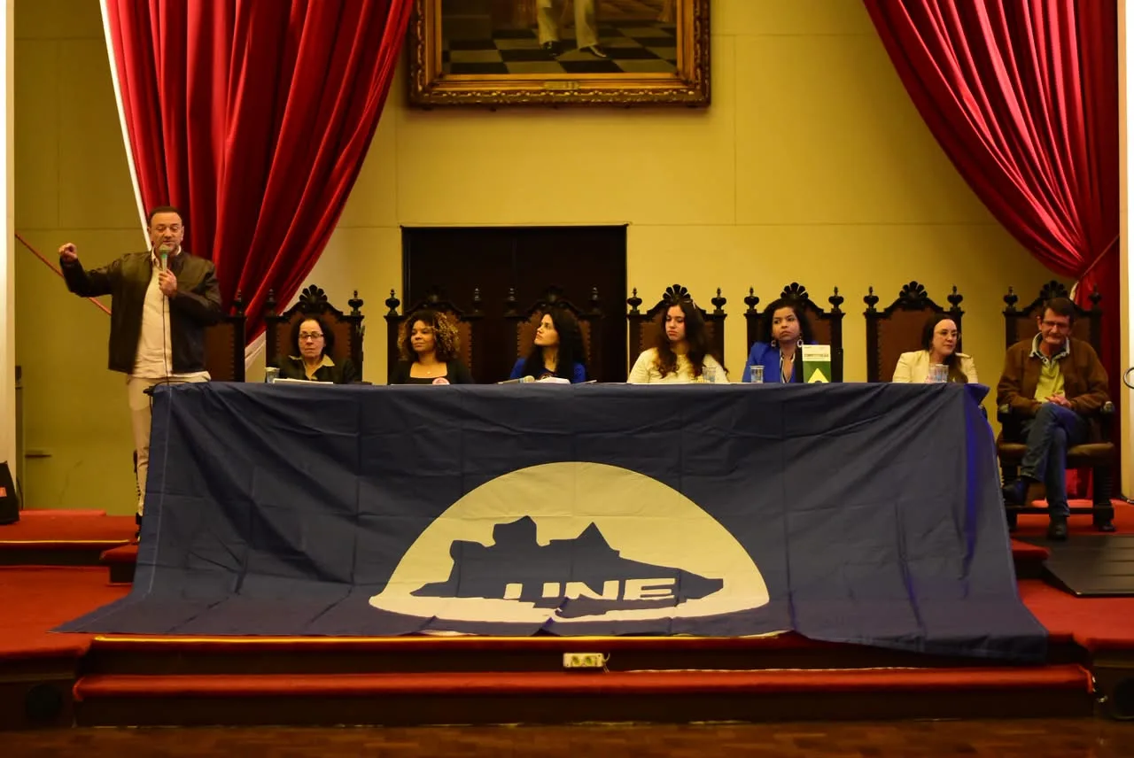 Na noite desta quarta-feira (16), a UNE realizou, na Faculdade de Direito do Largo São Francisco (USP), o lançamento do Manifesto em Defesa da Democracia e das Reformas Estruturantes.