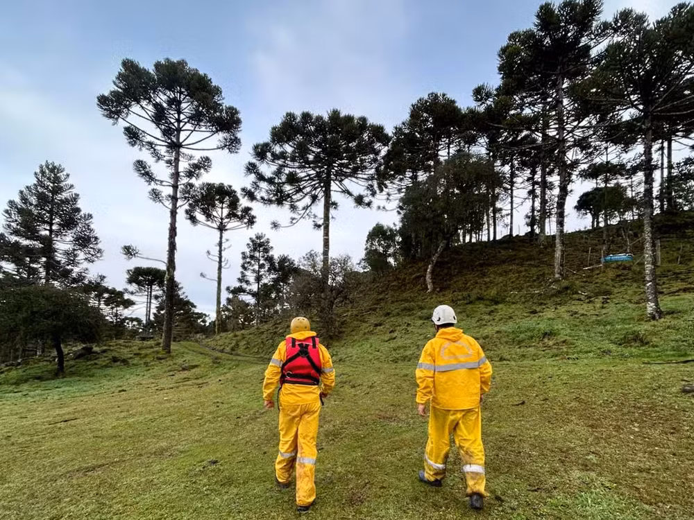 Área de busca por helicóptero em Urubici, na Serra de SC, nesta manhã de terça-feira (22)