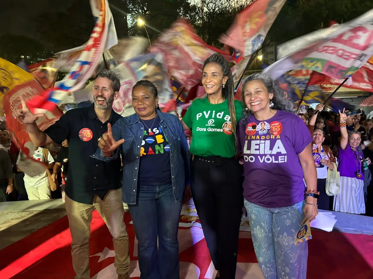 Leandro Grass (PT), Margareth Menezes, Dora Gomes (PV) e Tetê Monteiro (Psol)
