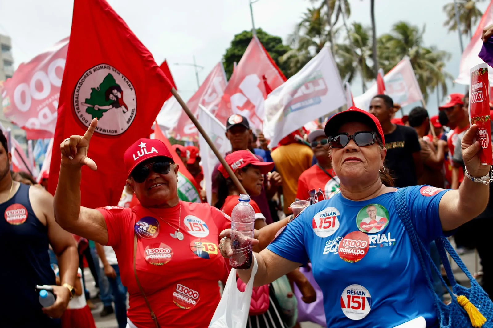 Movimentos ocupam ruas de todo o país em defesa da democracia e da candidatura de Lula