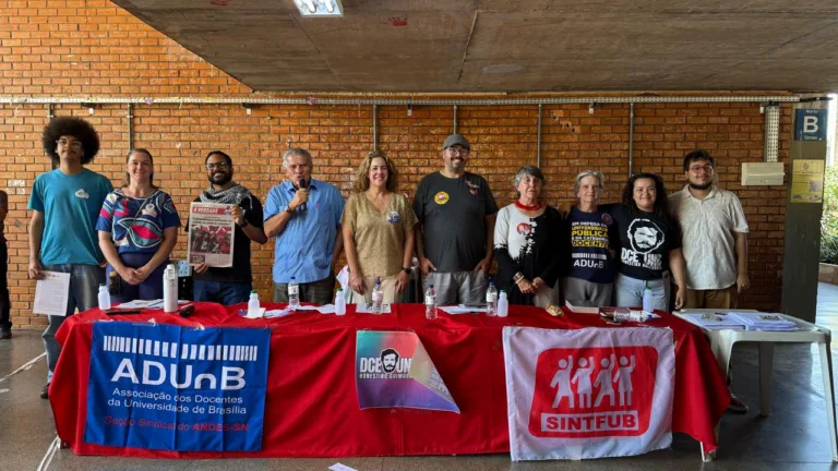 Candidaturas ao Senado pelo DF discutem escala 6x1, democracia e direitos em debate na UnB