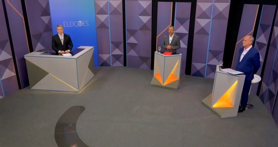Ciro Gomes e Elmano de Freitas em debate na TV Globo