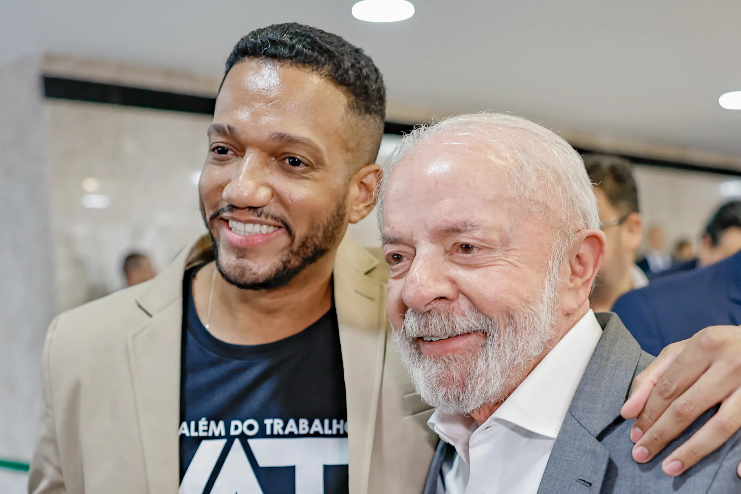 Mobilização pelo fim da escala 6x1 motivou presidente Lula a encampá-la em maio de 2025