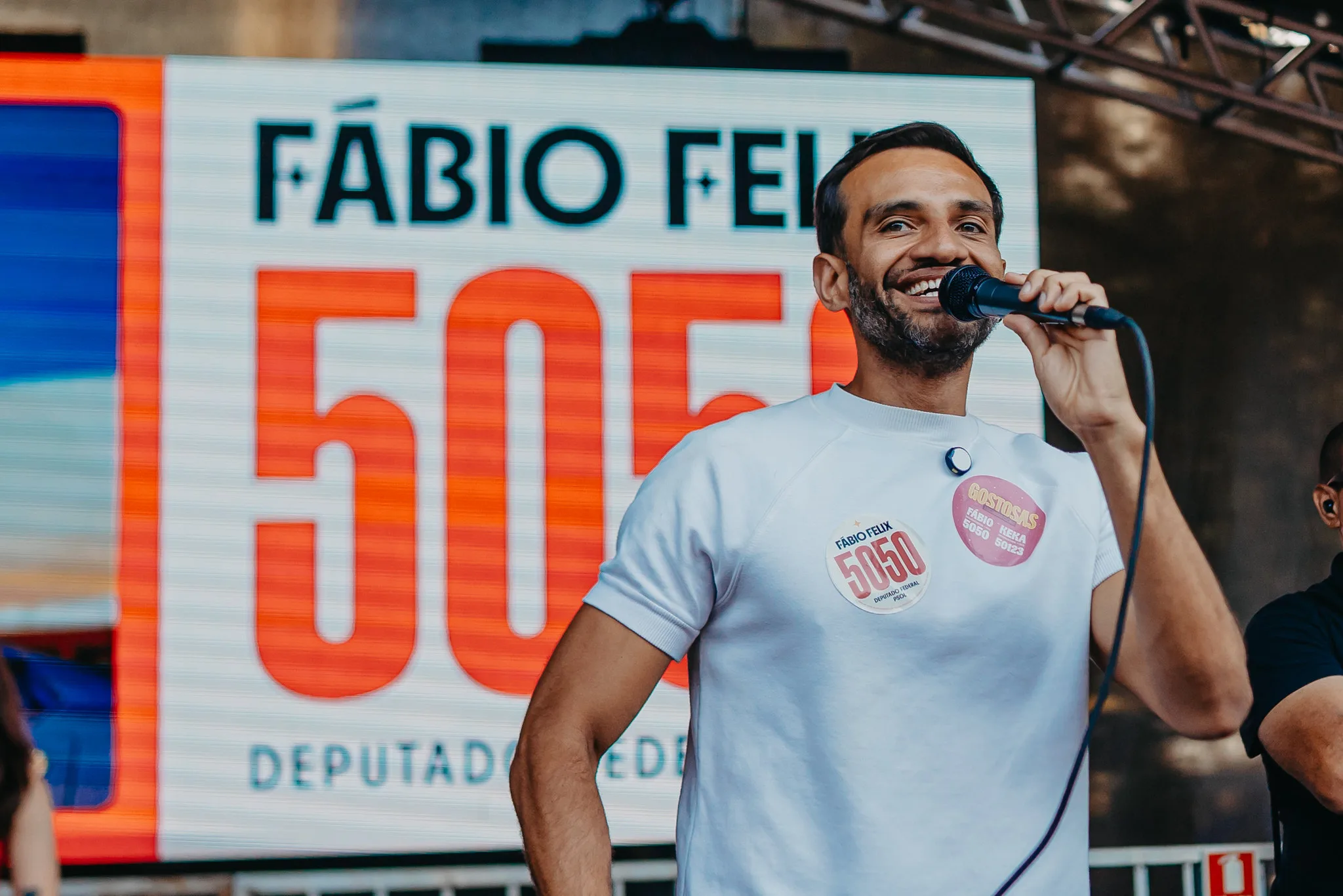 Deputado distrital Fábio Félix no ato final de sua campanha pela Câmara Federal, em 27 de setembro.