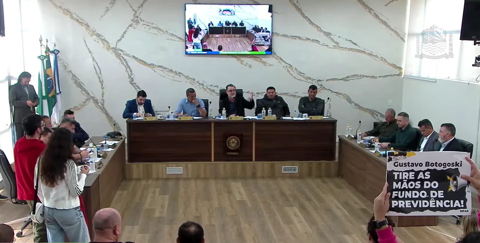 Proposta aprovada transfere a gestão do Fundo de Previdência Municipal de Araucária dos servidores para a prefeitura