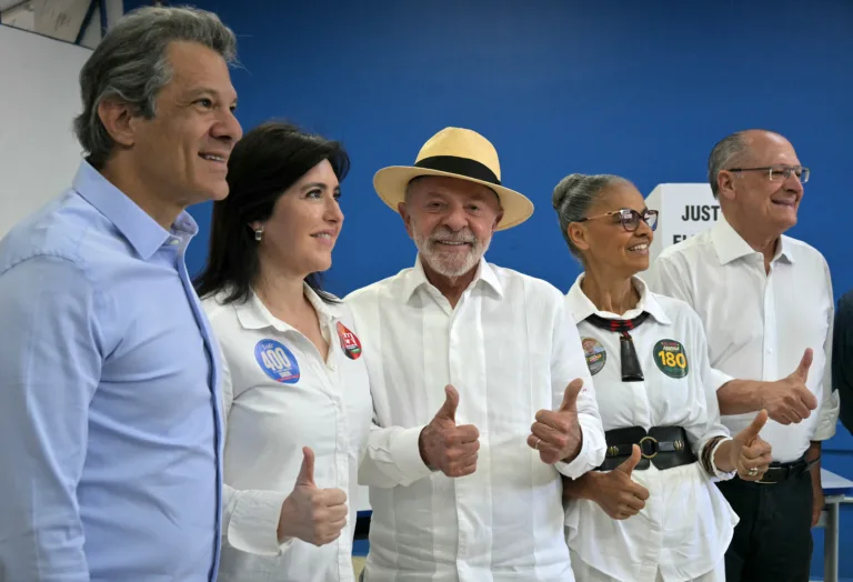 Lula vota no ABC: 'O povo é soberano e o resultado do povo será acatado por todos brasileiros'