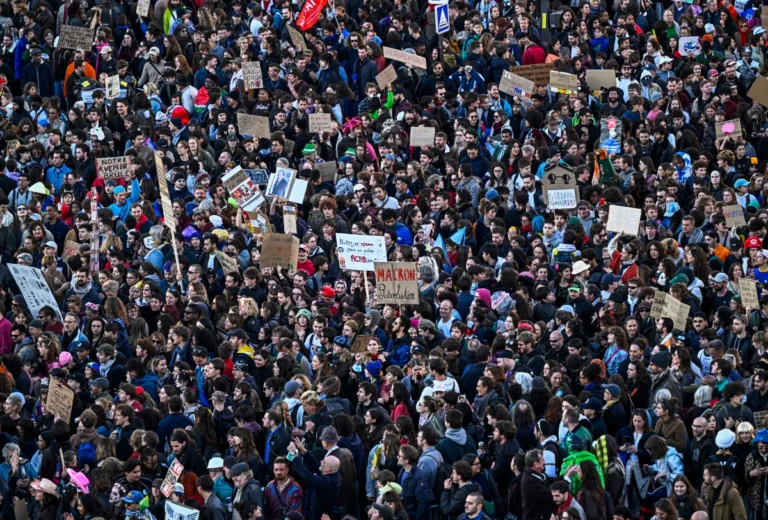 Protestos contra custo de vida levam multidão às ruas na França e na Alemanha
