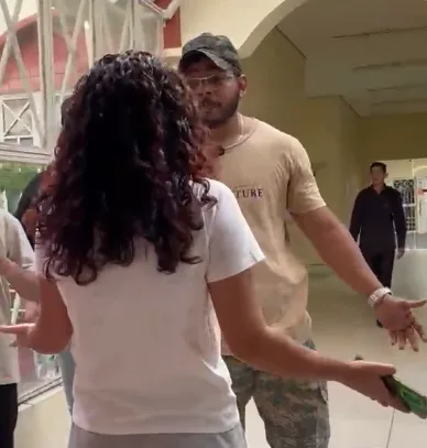 Homem armado interrompe aula do Centro de Ciências Humanas da Universidade Federal de Roraima.