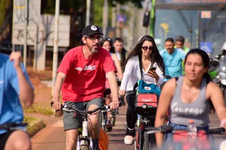Sou ciclista e voto Lula porque ele me dá orgulho de ser brasileiro