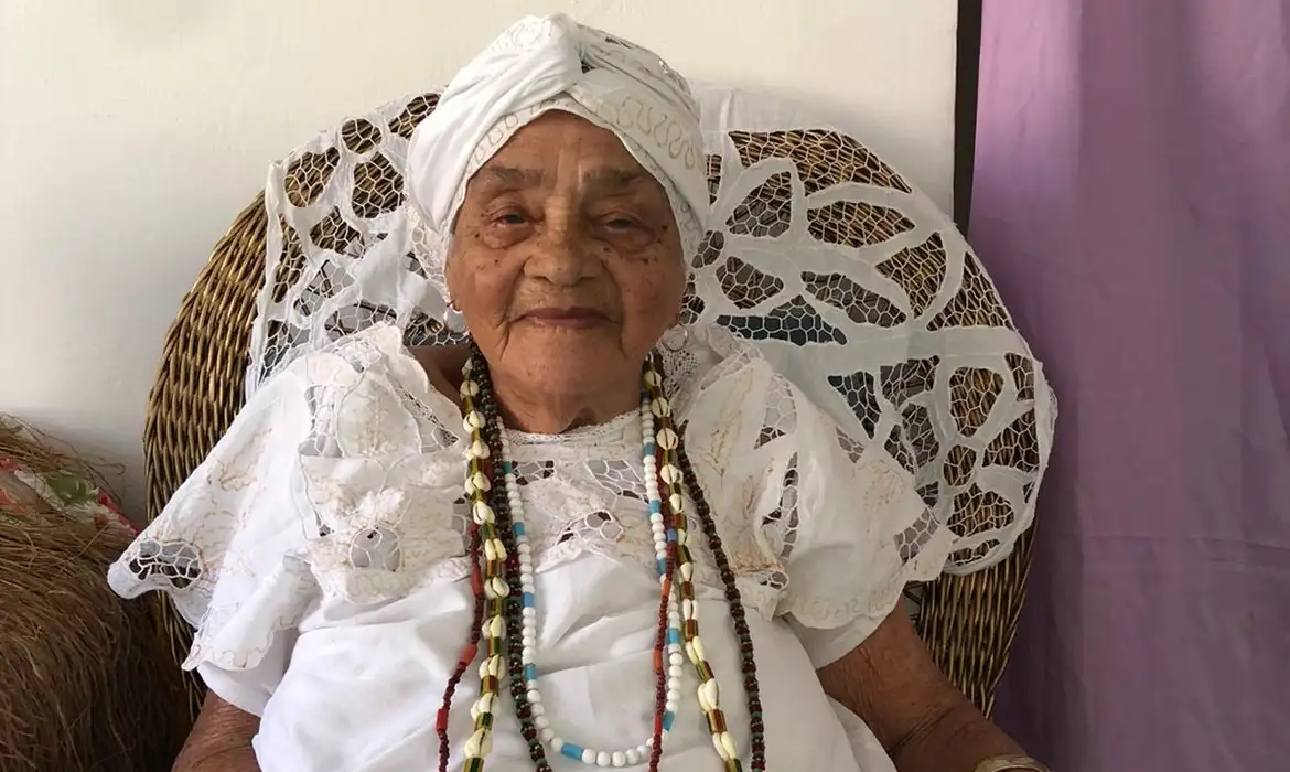 Mãe Senhora de Ewá, liderança do candomblé