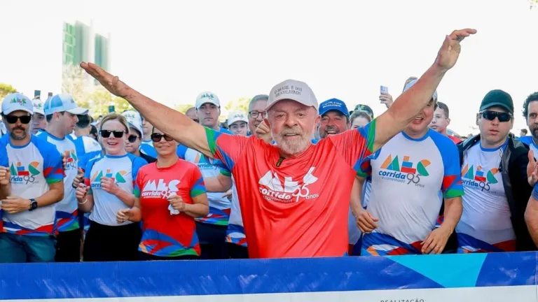Esportes com Lula: fim de semana conta com corrida e confecção de camisas temáticas no Recife