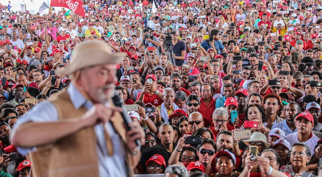 Presidente Lula durante evento aberto à população no interior do Nordeste