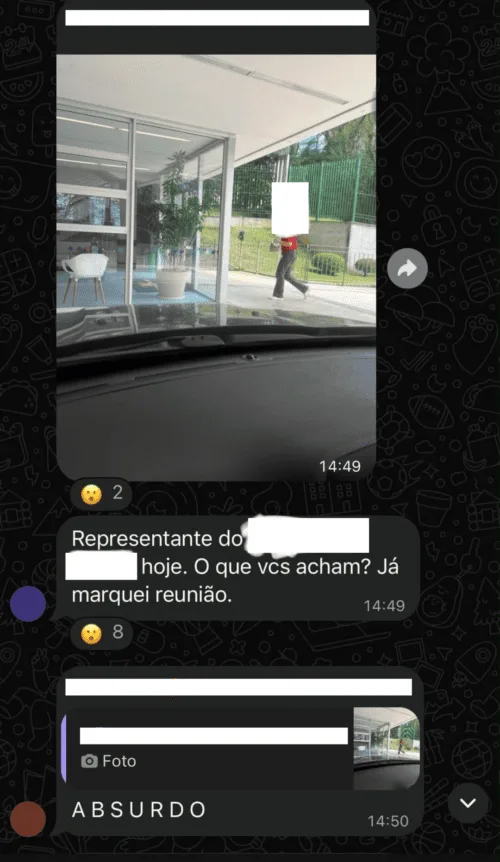 Mensagens obtidas pelo Sul21 “denunciando” funcionária do Anchieta que estava de vermelho