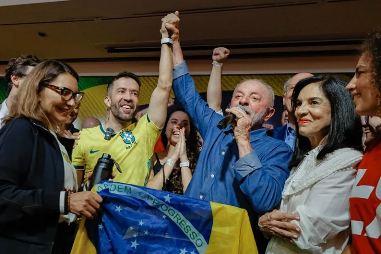 Lula 4, com mais democracia e direitos