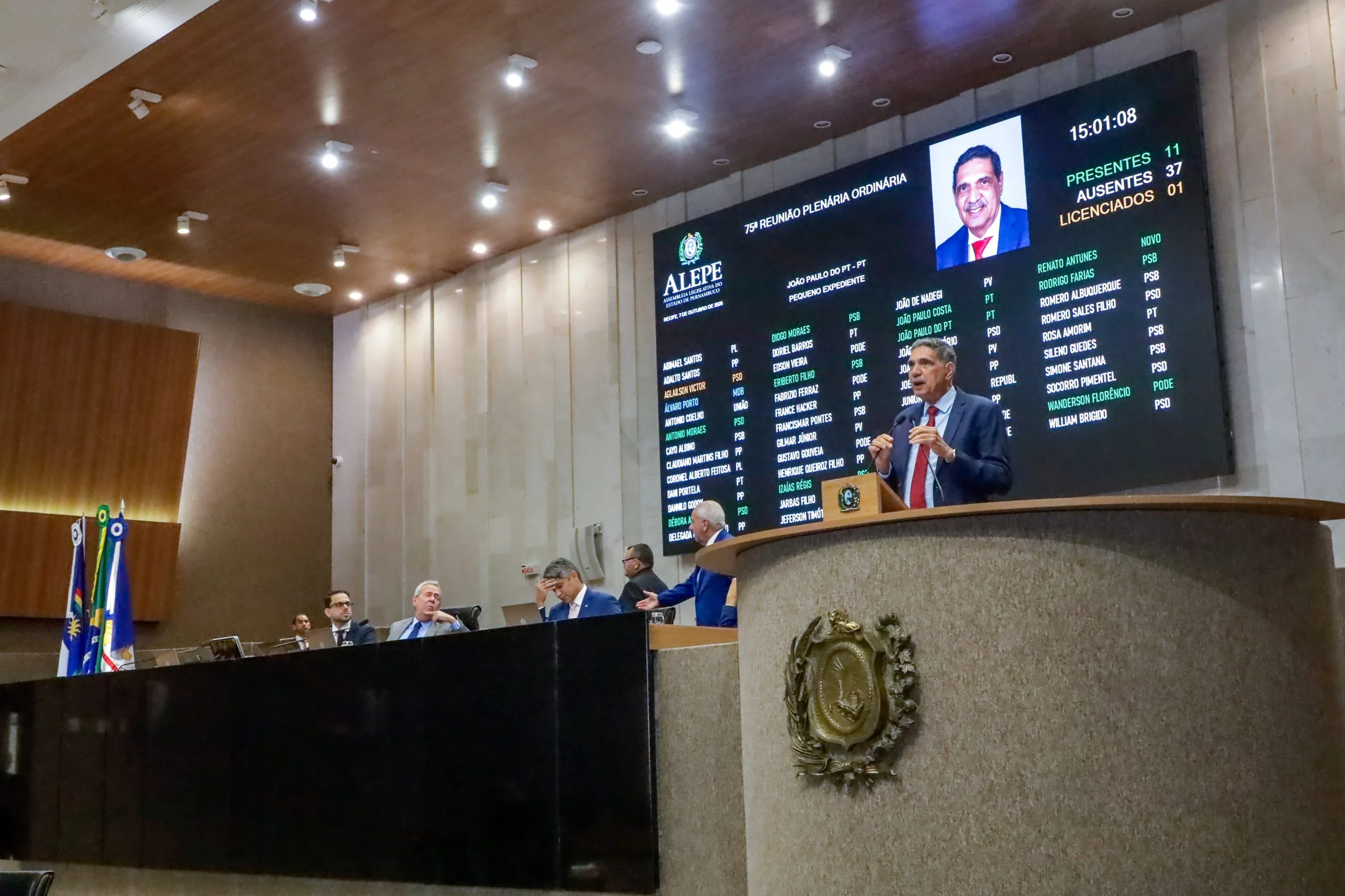 João Paulo discursa Alepe
