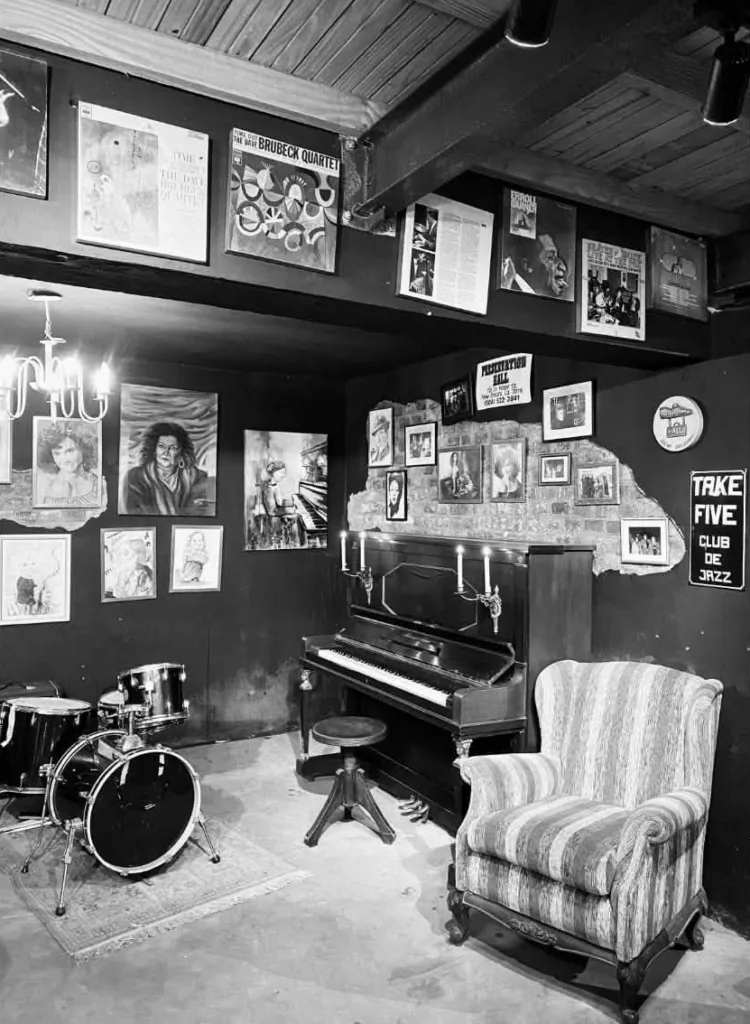 O clube de jazz Take Five, criado no porão de casa pela pianista Ivone Pacheco nos anos 1980