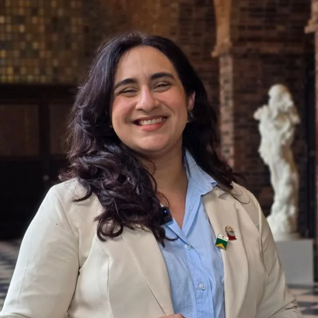 Thayna Leal (Rede)