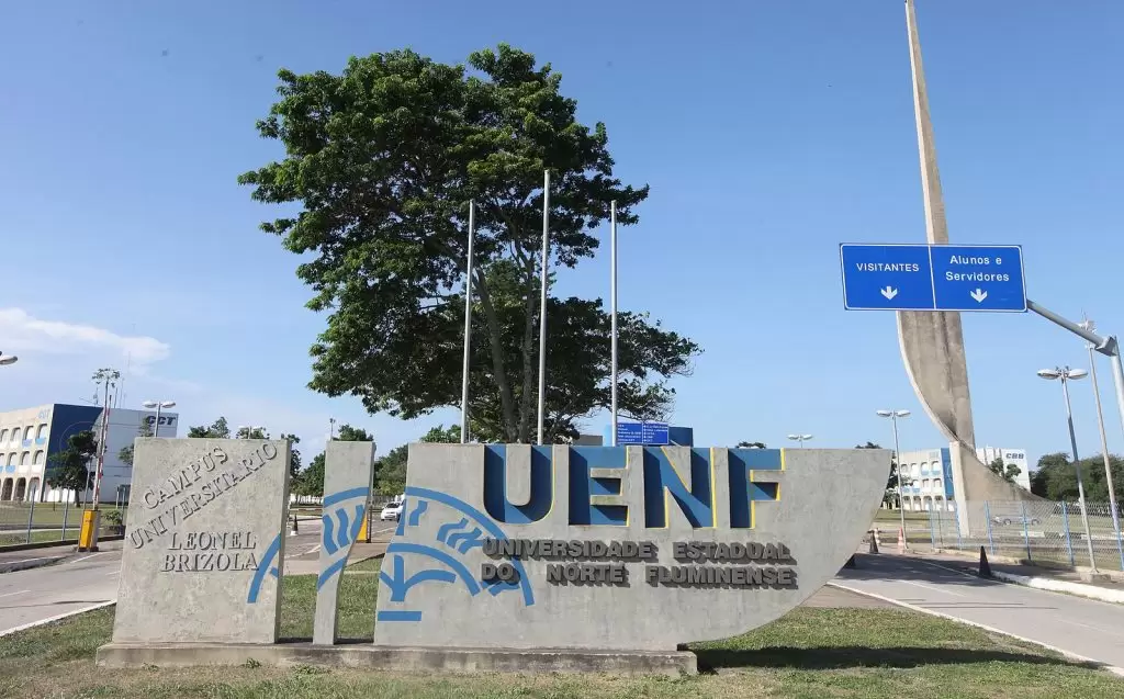 Universidade Estadual do Norte Fluminense foi idealizada pelo educador Darcy Ribeiro em Campos dos Goytacazes