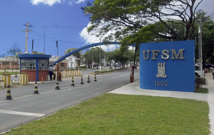 UFSM encaminhou à Polícia Federal mensagens com ameaças de violência e criou comissão interna para apurar o caso
