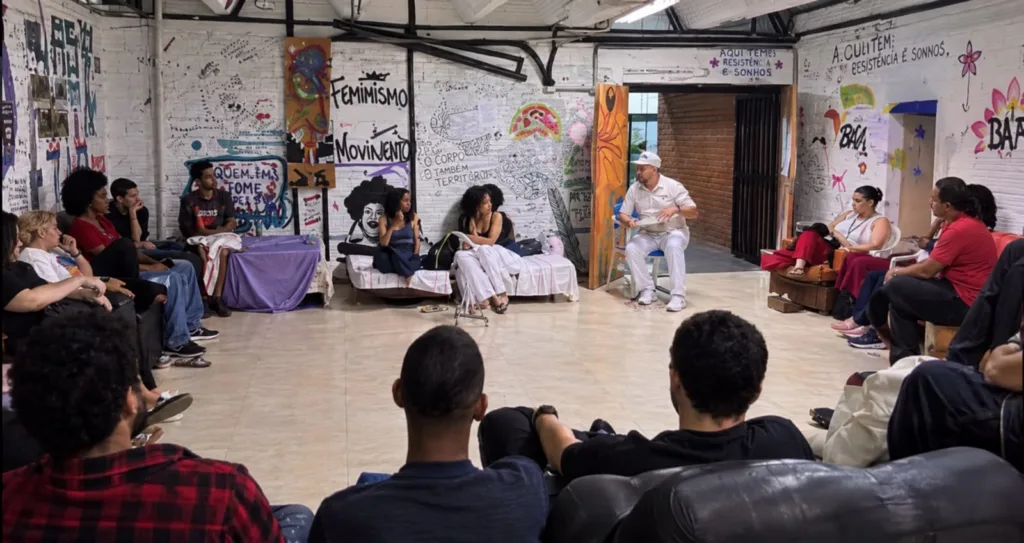 Integrantes do CASESO-UnB durante atividade na universidade. O centro acadêmico é alvo de decisão liminar do TRE-DF após publicação que crítica a saúde pública do DF