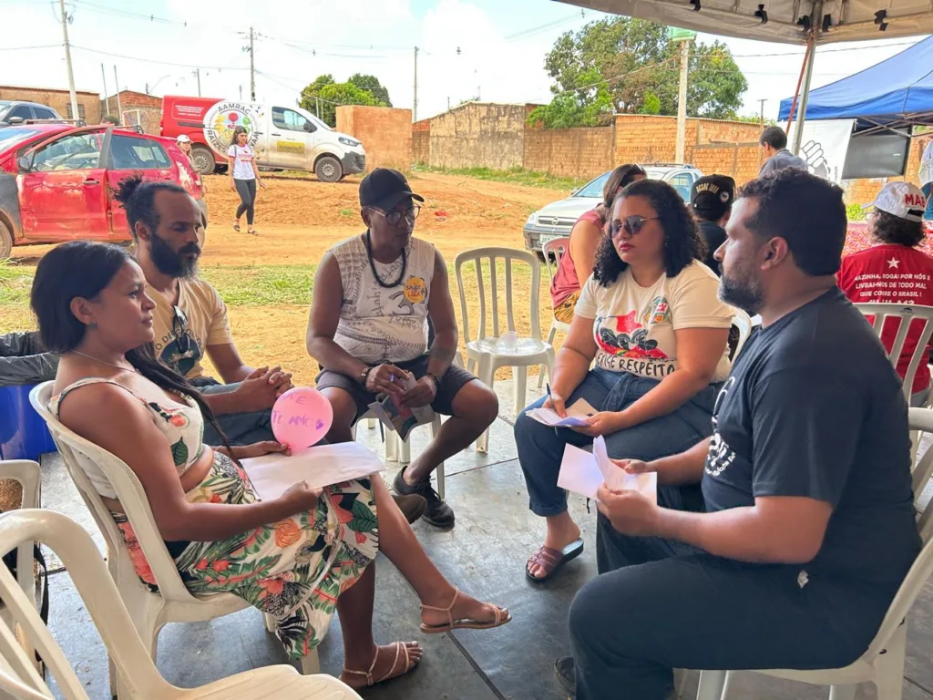 André Tavares participa de atividade em grupo durante o primeiro módulo
